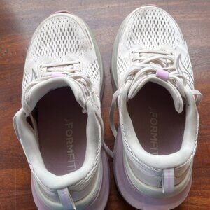 Women's Saucony Guide 18  8.5 W Moon Quail